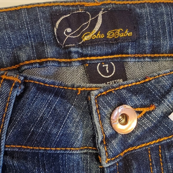 Soho Babe Indigo Capri Pleaded Jeans NWT Size 7 - Picture 5 of 16